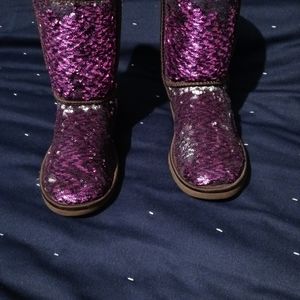 Like new Ugg Australia purple/silver boots size 7 1/2